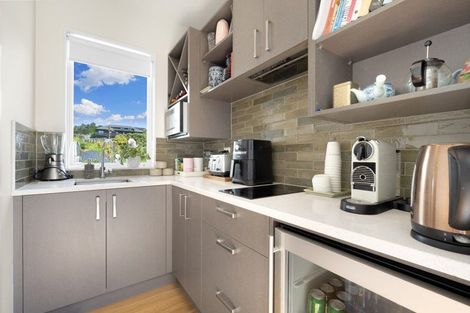 Photo of property in 18 Kahu Close, Orewa, 0931