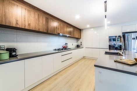 Photo of property in 10 Hangar Lane, Whenuapai, Auckland, 0618