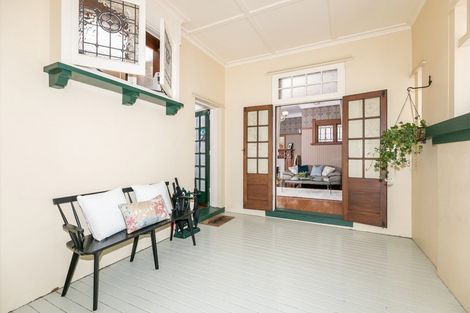 Photo of property in 5 Te Aroha Street, Hamilton East, Hamilton, 3216