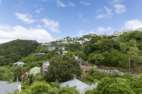 Photo of property in 18 Asquith Terrace, Brooklyn, Wellington, 6021