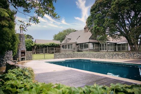 Photo of property in 44 Attwood Road, Paremoremo, Auckland, 0632