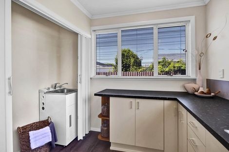 Photo of property in 25 Argyle Street, Hawera, 4610