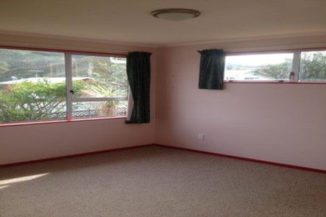 Photo of property in 14 Frobisher Street, Island Bay, Wellington, 6023