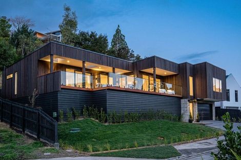 Photo of property in 17 Taruna Place, Havelock North, 4130