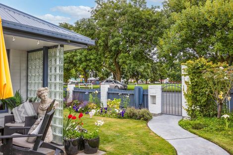 Photo of property in 21 Mona Square, Ashburton, 7700