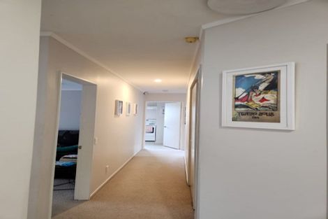 Photo of property in 182a Whites Line East, Waiwhetu, Lower Hutt, 5010