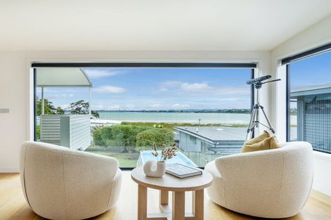 Photo of property in 22 Walter Street, Hauraki, Auckland, 0622