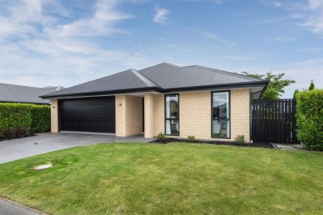 Photo of property in 17 Ashboult Street, Halswell, Christchurch, 8025