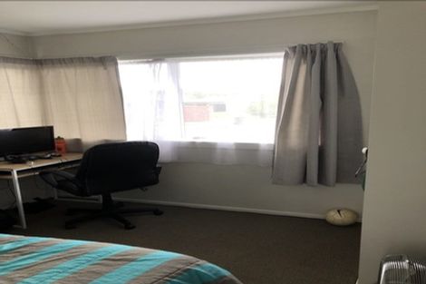 Photo of property in 61 Luton Avenue, Sunnyhills, Auckland, 2010