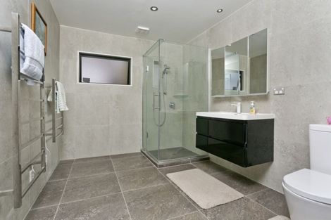 Photo of property in 43 Crestview Place, Browns Bay, Auckland, 0630