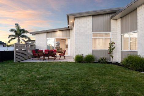 Photo of property in 116 Palm Springs Boulevard, Papamoa Beach, Papamoa, 3118