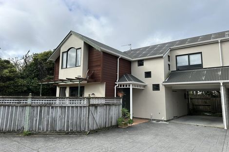 Photo of property in 227 The Parade, Island Bay, Wellington, 6023