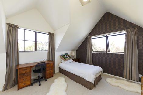 Photo of property in 56 Rhodes Drive, Kelvin Grove, Palmerston North, 4414