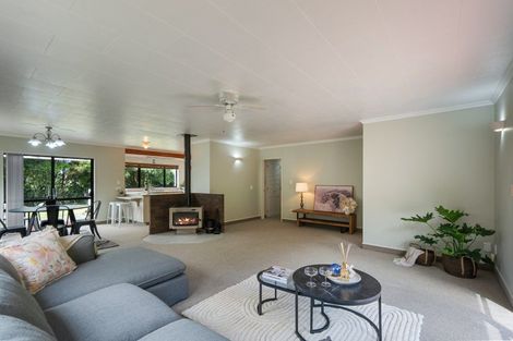 Photo of property in 32 Railway Terrace, Ohau, Levin, 5570