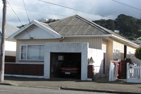 Photo of property in 28 Ross Street, Kilbirnie, Wellington, 6022