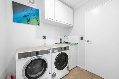 Photo of property in 50 Kauri Heart Avenue, Takanini, 2112