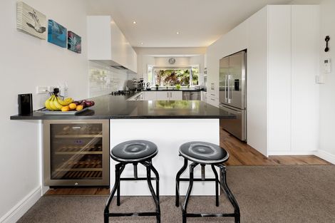 Photo of property in 56b Pleasant Road, Glen Eden, Auckland, 0602