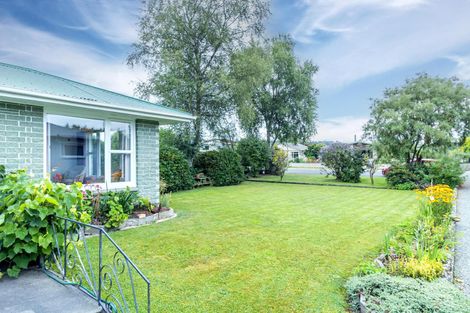 Photo of property in 32 Campbell Street, Geraldine, 7930