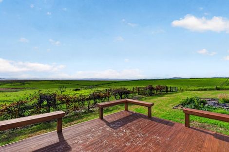 Photo of property in 259 Mairetahi Road, South Head, Helensville, 0874