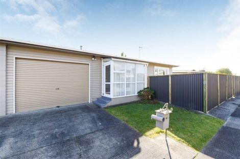 Photo of property in 44 Abraham Crescent, Milson, Palmerston North, 4414