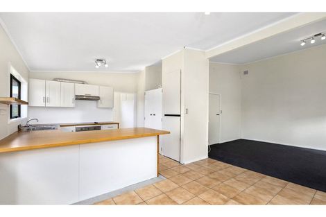 Photo of property in 1/20 Halder Place, Torbay, Auckland, 0632