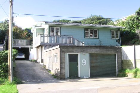 Photo of property in 9 View Road, Titahi Bay, Porirua, 5022