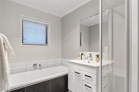 Photo of property in 62a Links Avenue, Mount Maunganui, 3116