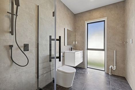 Photo of property in 11 Lewis Younie Road, Kumeu, 0810