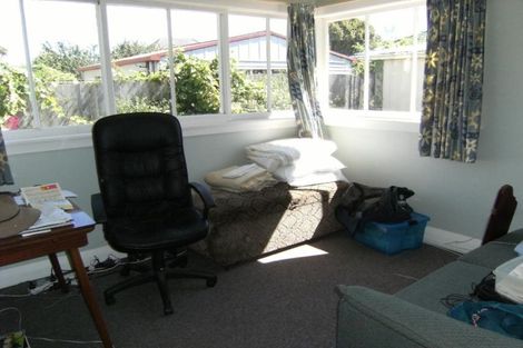 Photo of property in 8 Hillier Place, Spreydon, Christchurch, 8024