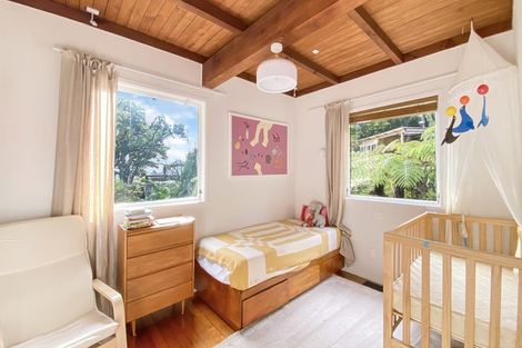 Photo of property in 221 Titirangi Road, Titirangi, Auckland, 0604