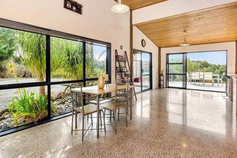 Photo of property in 264 Ngunguru Road, Glenbervie, Whangarei, 0173