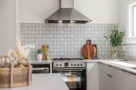 Photo of property in 169 Manly Street, Paraparaumu Beach, Paraparaumu, 5032