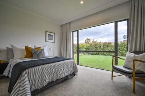 Photo of property in 127 Arataki Road, Havelock North, 4130