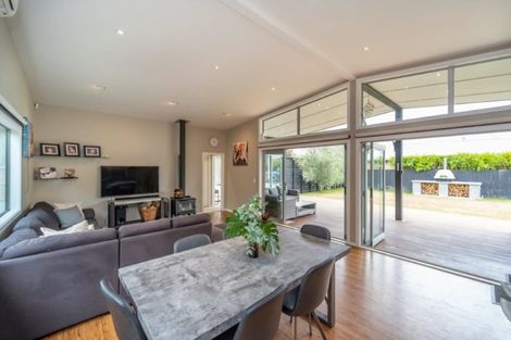 Photo of property in 15 Esther Street, Martinborough, 5711