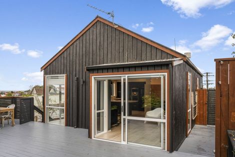 Photo of property in 50 Hawthorn Avenue, Mornington, Dunedin, 9011