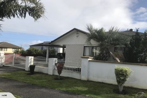 Photo of property in 2 Lamia Place, The Gardens, Auckland, 2105