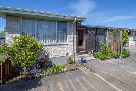 Photo of property in 2/264 Main North Road, Redwood, Christchurch, 8051