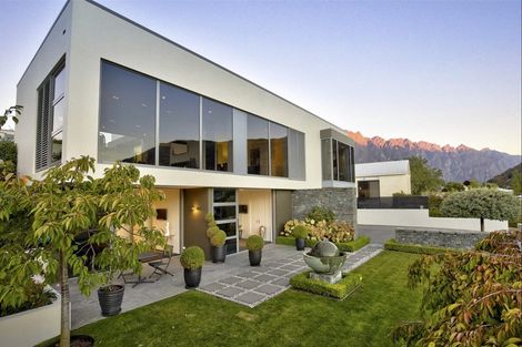 Photo of property in 48 Lake Avenue, Frankton, Queenstown, 9300