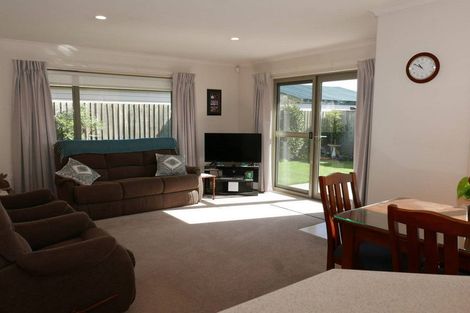 Photo of property in 4/241 Matsons Avenue, Papanui, Christchurch, 8053