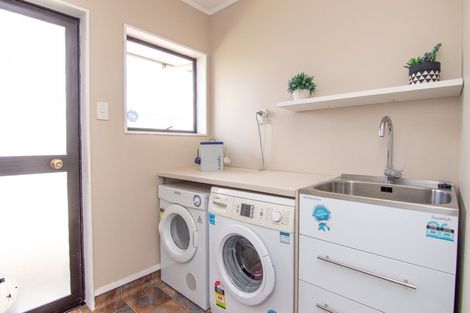 Photo of property in 115 Amberley Avenue, Highbury, Palmerston North, 4412