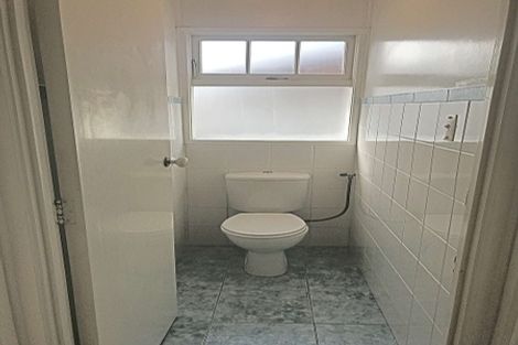 Photo of property in 11 Walworth Avenue, Pakuranga Heights, Auckland, 2010