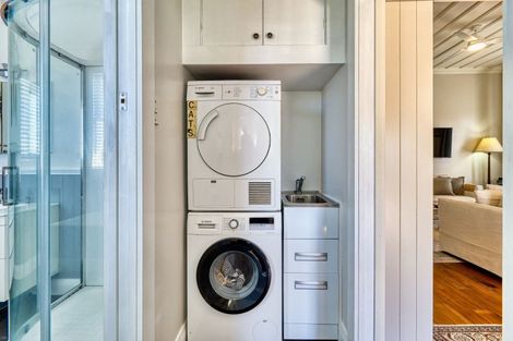 Photo of property in 81 Nelson Crescent, Napier South, Napier, 4110