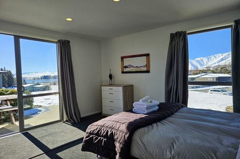 Photo of property in 12 O'neill Place, Lake Tekapo, 7999