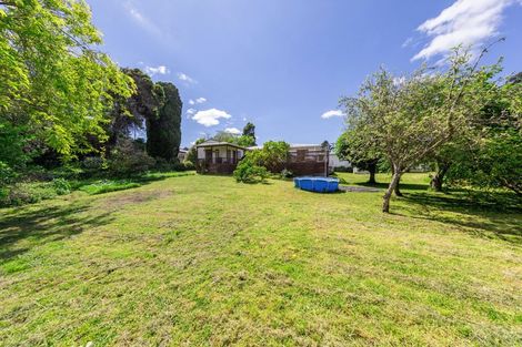 Photo of property in 18 School Road, Riverhead, 0820