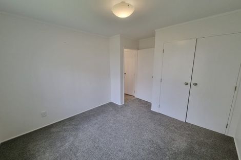 Photo of property in 36 Lorikeet Place, Unsworth Heights, Auckland, 0632