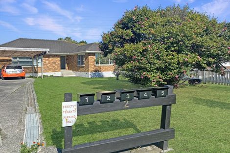 Photo of property in 2 Vera Road, Te Atatu South, Auckland, 0610