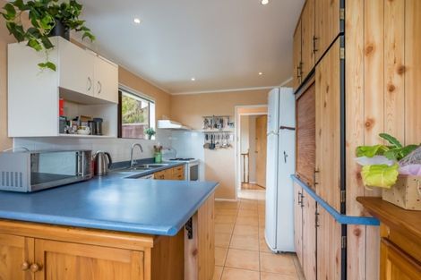 Photo of property in 20 Kaitangata Crescent, Kelson, Lower Hutt, 5010