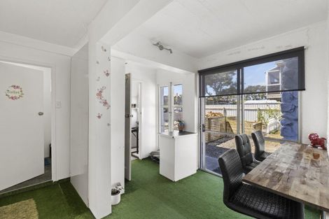 Photo of property in 82 Barrett Street, Westown, New Plymouth, 4310