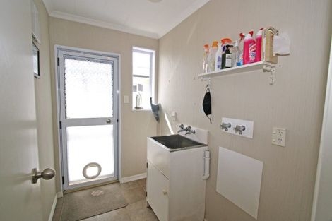 Photo of property in 145 Mangorei Road, Merrilands, New Plymouth, 4312