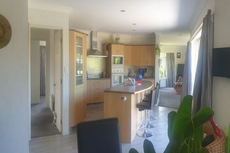 Photo of property in 21 Awaroa Stream Drive, Waiuku, 2123